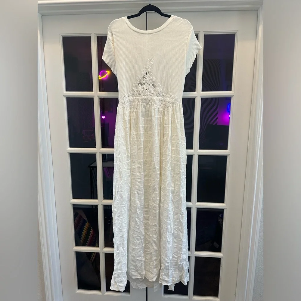 Free People Serenity Maxi Dress in White NWOT - Picture 3 of 6